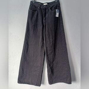 NWT Universal Thread Mid-rise Super Wide Leg Jeans